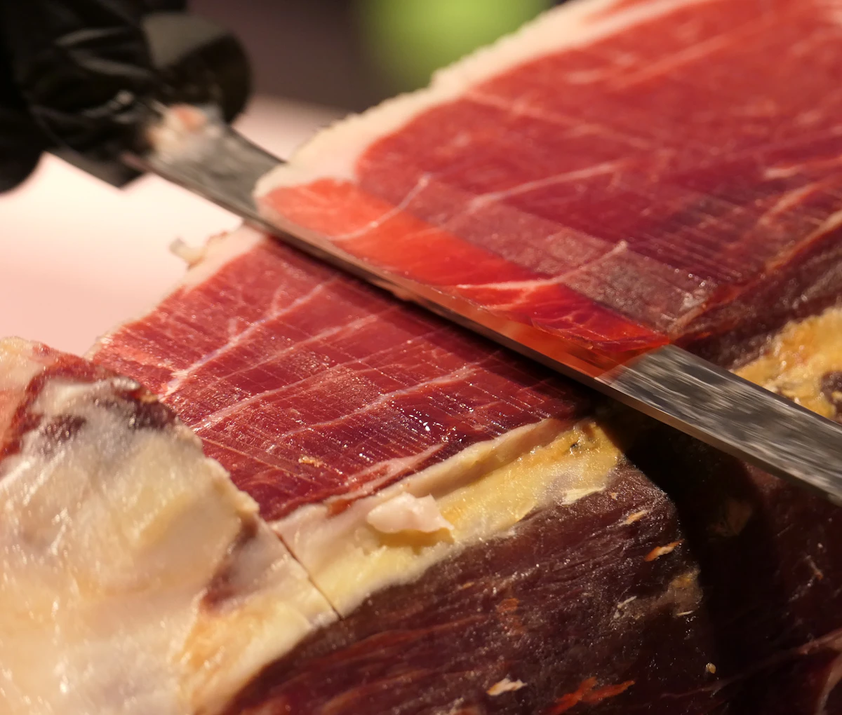 Jamón ibérico cortado a mano